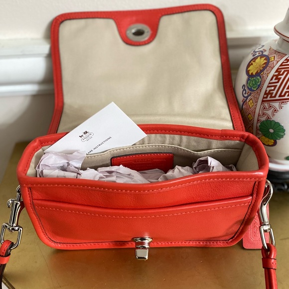 Coach Rare Orange natural Leather Crossbody - Picture 6 of 12